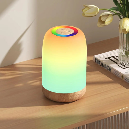 Découvrez la lampe de chevet tactile dimmable, une solution élégante et pratique pour illuminer vos nuits avec style et fonctionnalité. Parfaite pour créer une ambiance apaisante dans votre chambre ou sur votre bureau, cette lampe allie technologie moderne et design raffiné.